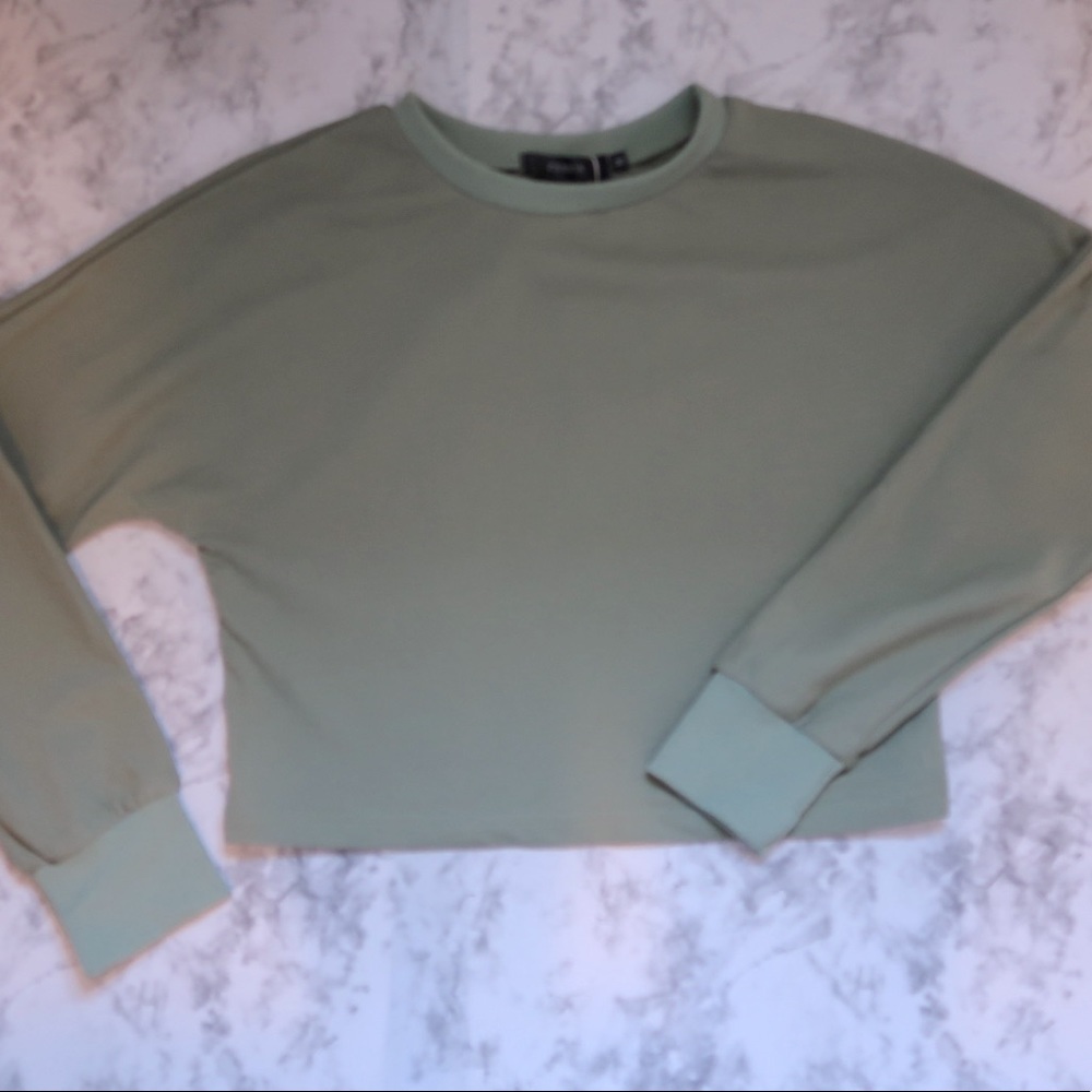 Zesica cropped women’s crew neck sweater